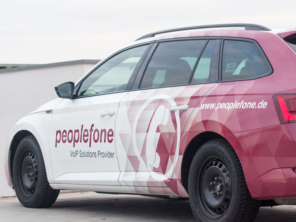 Detailaufnahme Carwrapping Designfolierung Skoda Kodaq mit Digitaldruck in Kernen